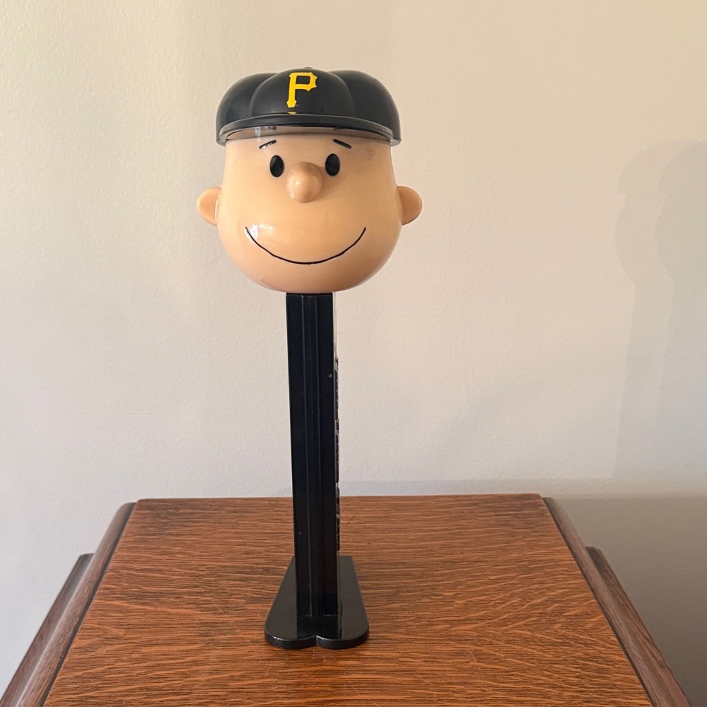 Charlie Brown Pittsburgh Pirates large PEZ Dispenser